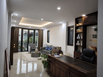 Chính chủ cho thuê 3 tầng nhà riêng mới xây mặt ngõ 135 Đội Cấn, Ba Đình, Hà Nội 3