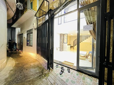 Chính chủ cho thuê căn hộ 2N1K tại phố chùa láng 8739