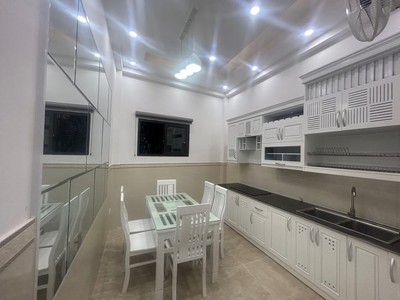 Chính chủ cho thuê căn hộ 2N1K tại phố chùa láng 9187