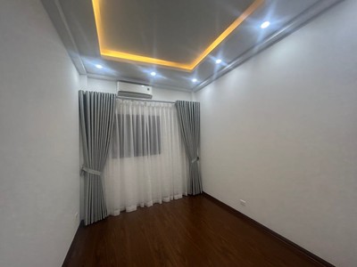 Chính chủ cho thuê căn hộ 2N1K tại phố chùa láng 9188