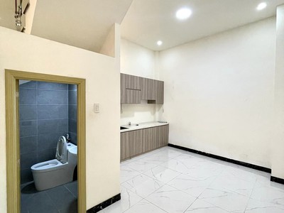 Chính chủ cho thuê căn hộ 2N1K tại phố chùa láng 8813
