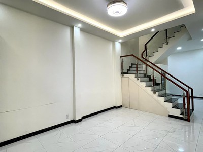 Chính chủ cho thuê căn hộ 2N1K tại phố chùa láng 8814
