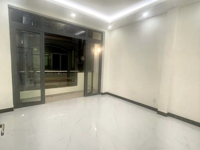 Chính chủ cho thuê căn hộ 2N1K tại phố chùa láng 8816