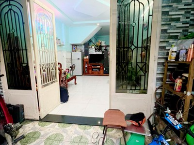 Chính chủ cho thuê căn hộ 2N1K tại phố chùa láng 9221