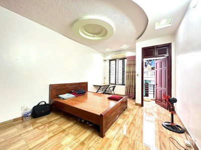 Chính chủ cho thuê căn hộ 2N1K tại phố chùa láng 9242