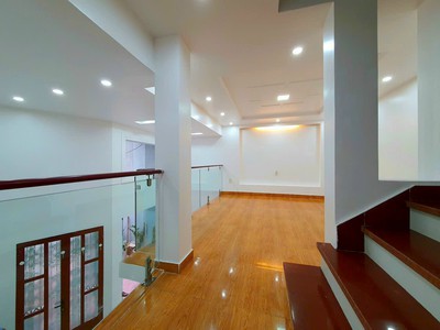 Chính chủ cho thuê căn hộ 2N1K tại phố chùa láng 9370