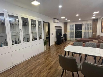 Bán căn hộ 130.5m2- 3PN - chung cư Hồ Gươm Plaza Trần Phú- Full nội thất xịn- view TP- Nhỉnh 2 tỷ 2