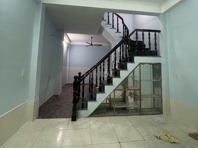 Chính chủ cho thuê căn hộ 2N1K tại phố chùa láng 10551