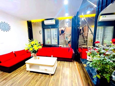 Chính chủ cho thuê căn hộ 2N1K tại phố chùa láng 10675