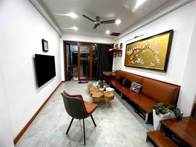Chính chủ cho thuê căn hộ 2N1K tại phố chùa láng 10255