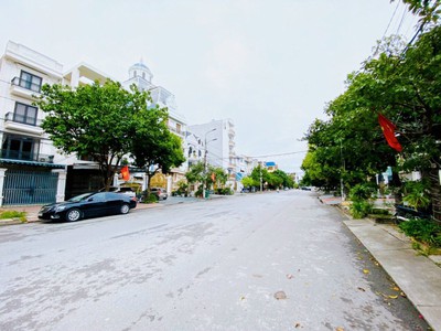 Chính chủ cho thuê căn hộ 2N1K tại phố chùa láng 10989
