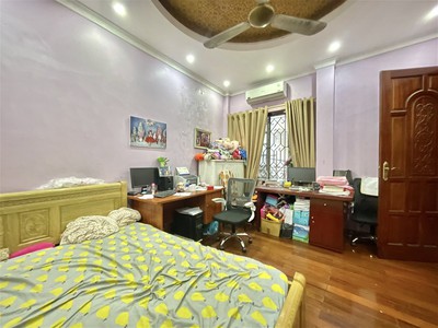 Chính chủ cho thuê căn hộ 2N1K tại phố chùa láng 9472