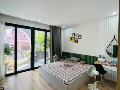 Chính chủ cho thuê căn hộ 2N1K tại phố chùa láng 10947