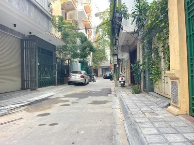 Chính chủ cho thuê căn hộ 2N1K tại phố chùa láng 9813