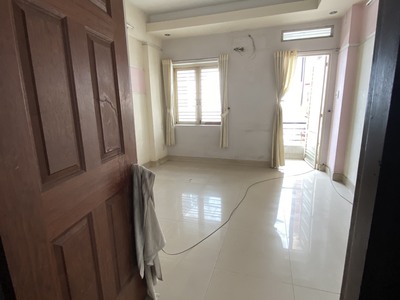 Chính chủ cho thuê căn hộ 2N1K tại phố chùa láng 10561