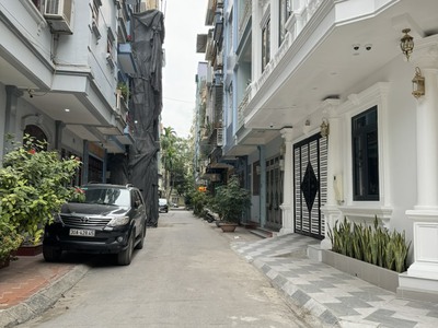 Chính chủ cho thuê căn hộ 2N1K tại phố chùa láng 10145