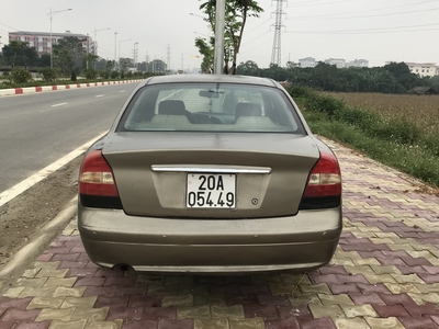 Xe cho các bác về tránh mưa tránh nắng,tránh rét ạ. 4