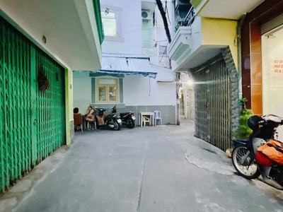 Chính chủ cho thuê căn hộ 2N1K tại phố chùa láng 11702