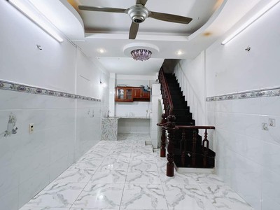 Chính chủ cho thuê căn hộ 2N1K tại phố chùa láng 11690