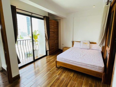 Căn hộ 1 phòng ngủ ban công thoáng - cmt8 quận 3 0