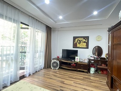 Chính chủ cho thuê căn hộ 2N1K tại phố chùa láng 12737