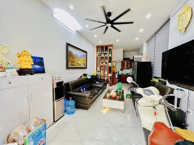 Chính chủ cho thuê căn hộ 2N1K tại phố chùa láng 13649
