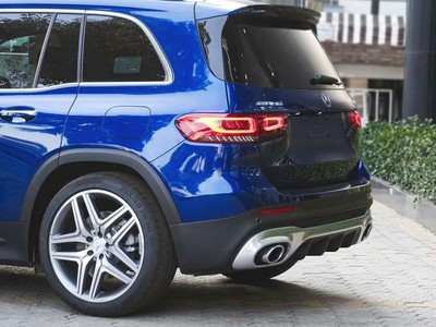GLB35 AMG 4Matic : giá 2,526 tỷ : đã sử dụng, chạy 35km 2