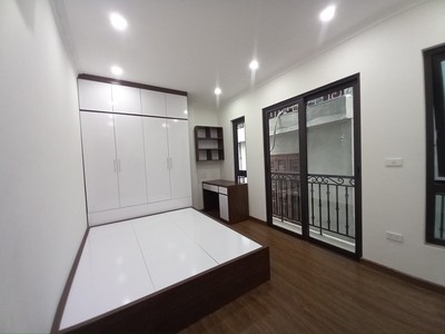 Chính chủ cho thuê căn hộ 2N1K tại phố chùa láng 14398