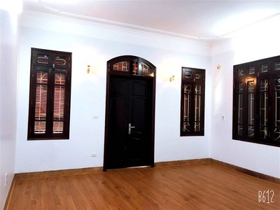 Chính chủ cho thuê căn hộ 2N1K tại phố chùa láng 14369