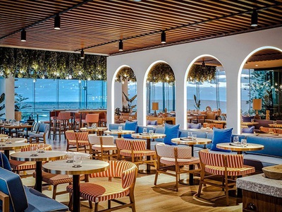 Bán khách sạn 4 sao phố duy tân: 850m2, 71 phòng khách sạn, nhà hàng, phòng họp, 300 tỷ 0
