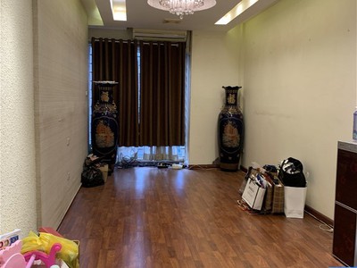 Chính chủ cho thuê căn hộ 2N1K tại phố chùa láng 14644