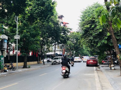 Bán nhà mặt phố nguyễn bỉnh khiêm, diện tích 157m2, mặt tiền 7.2m, giá 77 tỷ, kd 2