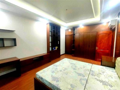 Chính chủ cho thuê căn hộ 2N1K tại phố chùa láng 16000