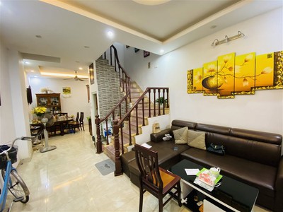 Chính chủ cho thuê căn hộ 2N1K tại phố chùa láng 16120