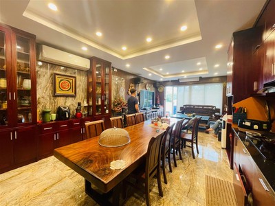 Chính chủ cho thuê căn hộ 2N1K tại phố chùa láng 16008