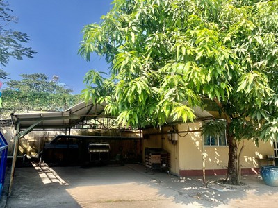 Bán nhà xưỡng , diện tích 5750m2 , ngang  68x90 , chỉ 30tr/m2 3