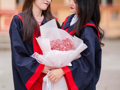 Thuê Aó tốt nghiệp Mầm non Tiểu Học THCS THPT 2024 0