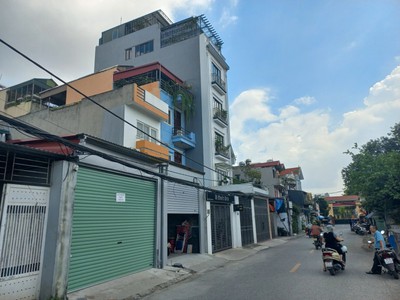 Mặt phố tư đình đường rộng thênh thang, diện tích sổ đã nằm ngoài quy hoạch, mặt tiền đẹp 0