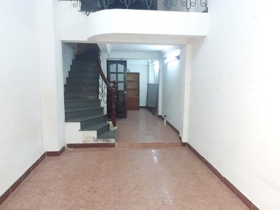 Chính chủ cho thuê căn hộ 2N1K tại phố chùa láng 1023