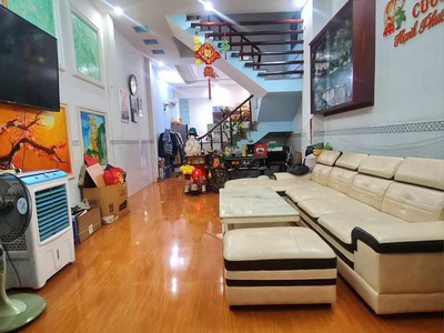 Chính chủ cho thuê căn hộ 2N1K tại phố chùa láng 46