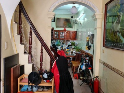 Chính chủ cho thuê căn hộ 2N1K tại phố chùa láng 452