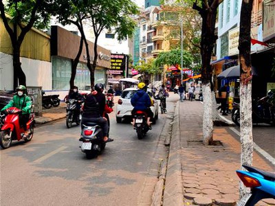 Chính chủ cho thuê căn hộ 2N1K tại phố chùa láng 54