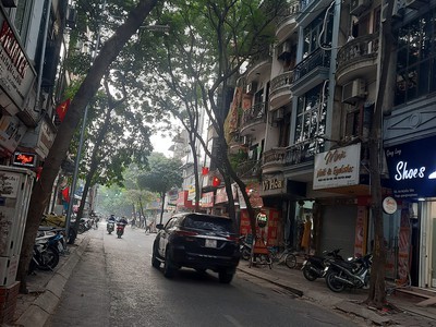 Chính chủ cho thuê căn hộ 2N1K tại phố chùa láng 930