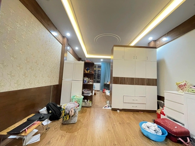 Chính chủ cho thuê căn hộ 2N1K tại phố chùa láng 228
