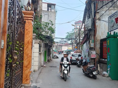 Chính chủ cho thuê căn hộ 2N1K tại phố chùa láng 921