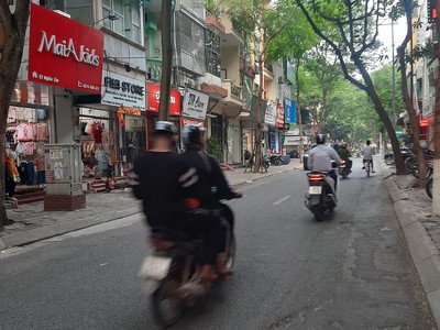 Chính chủ cho thuê căn hộ 2N1K tại phố chùa láng 926