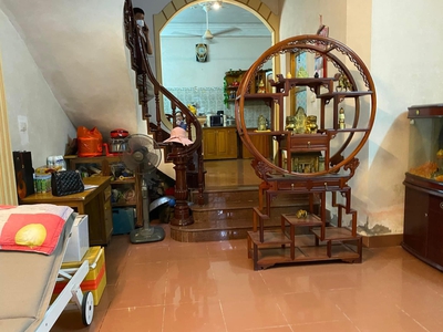 Chính chủ cho thuê căn hộ 2N1K tại phố chùa láng 1300