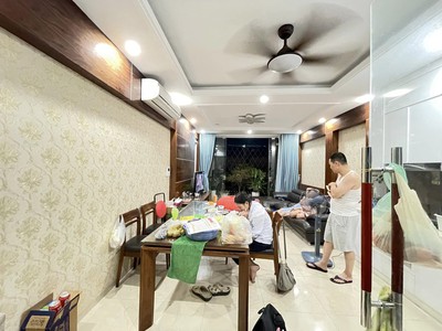 Chính chủ cho thuê căn hộ 2N1K tại phố chùa láng 226