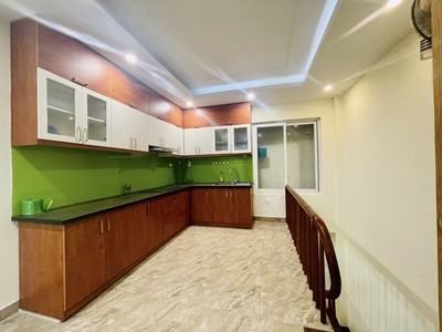 Chính chủ cho thuê căn hộ 2N1K tại phố chùa láng 92