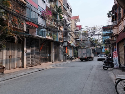 Chính chủ cho thuê căn hộ 2N1K tại phố chùa láng 484